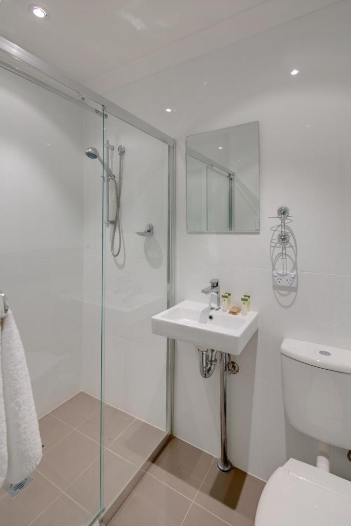 Neutral Bay Lodge