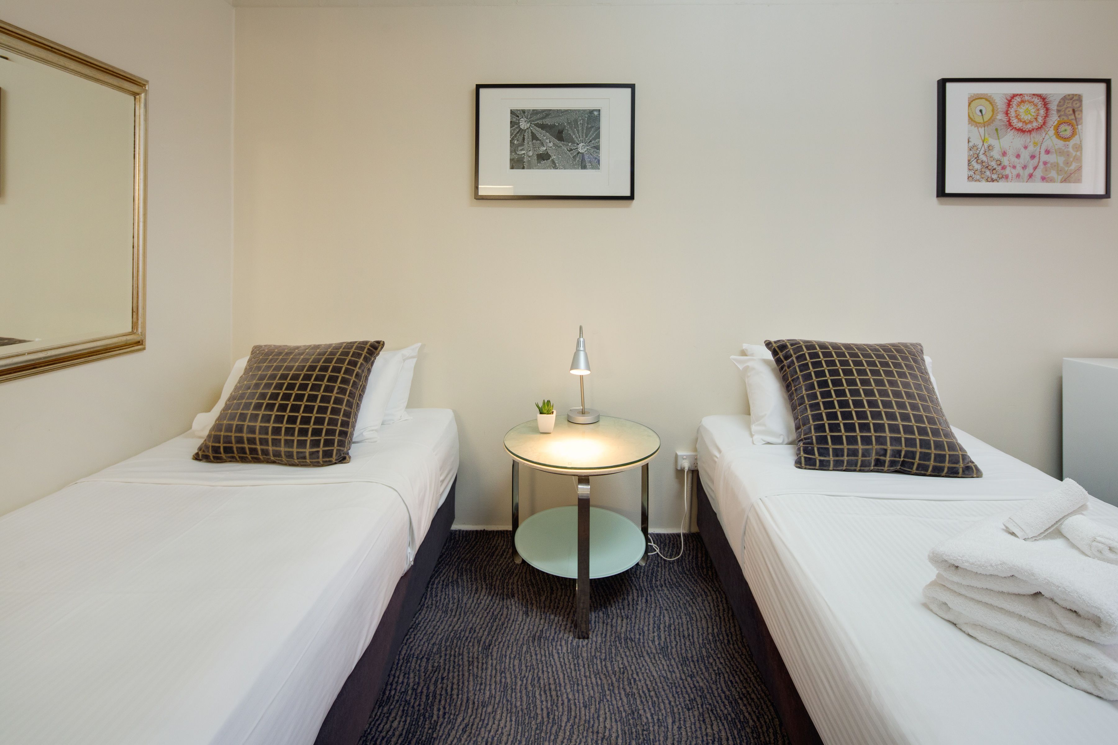 Neutral Bay Lodge