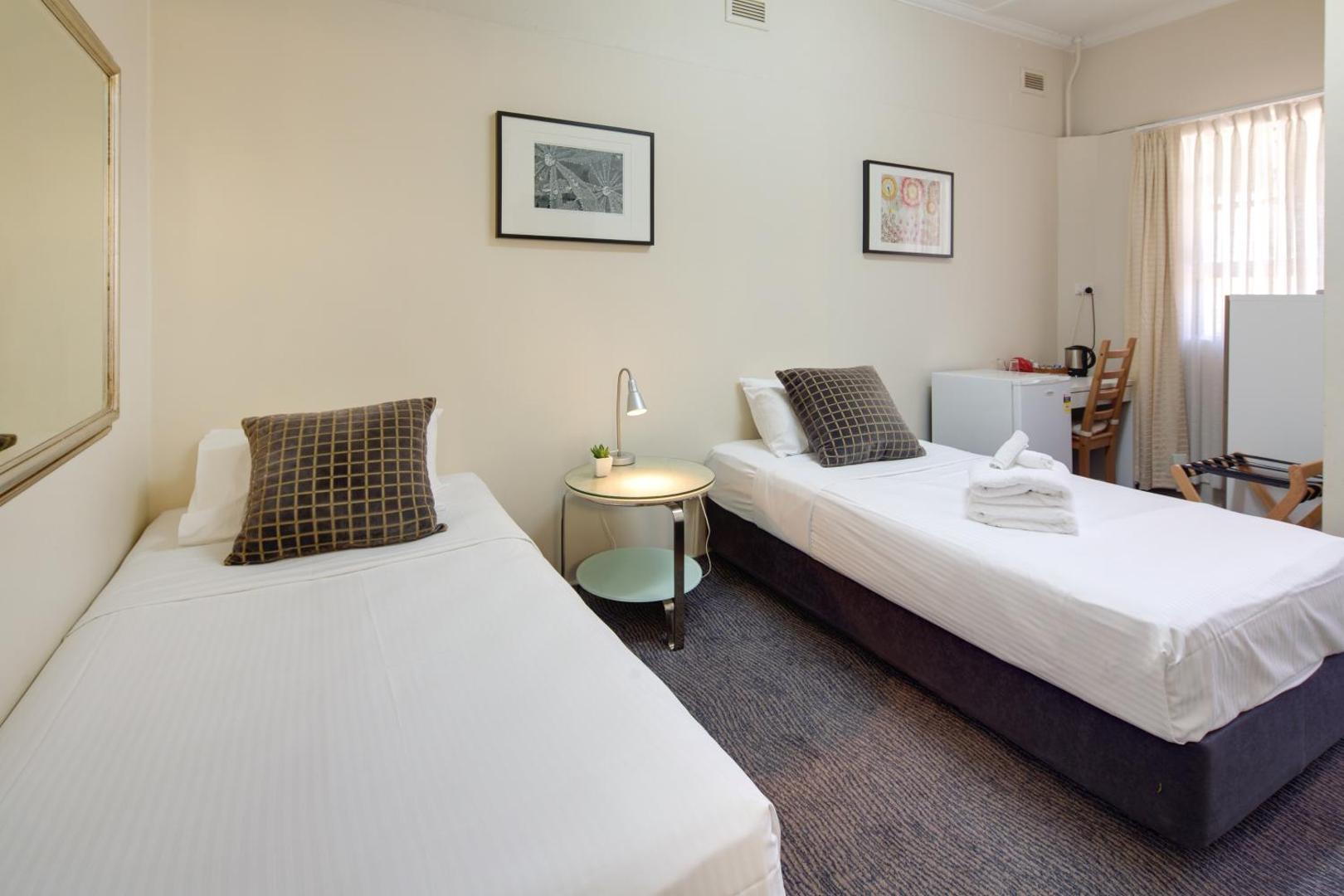 Neutral Bay Lodge