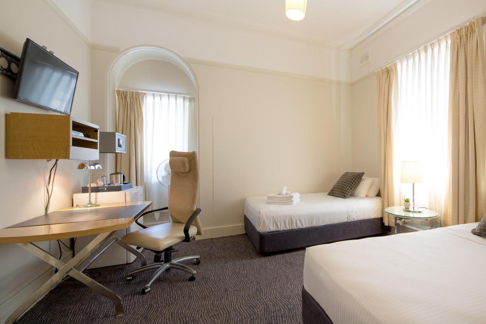 Neutral Bay Lodge