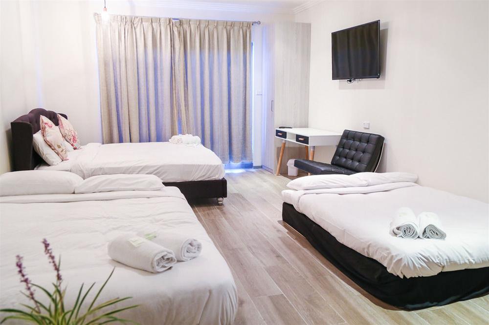 Sydney RiseOn Hotel
