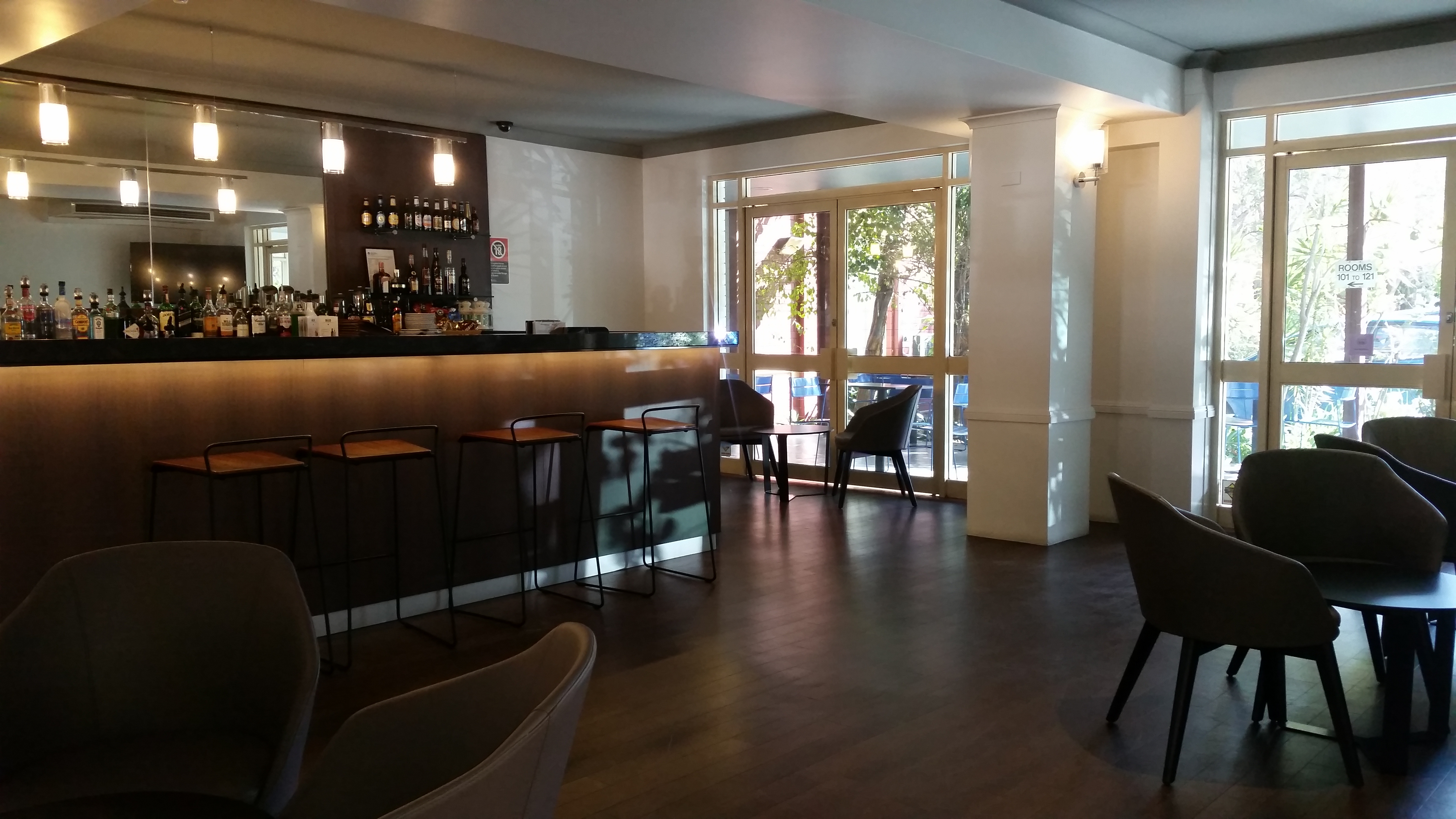 Quality Hotel CKS Sydney Airport