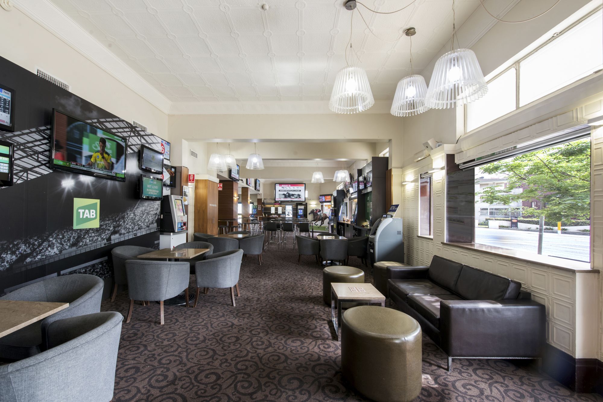 Royal Hotel