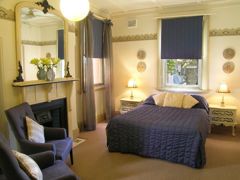 Russell Hotel