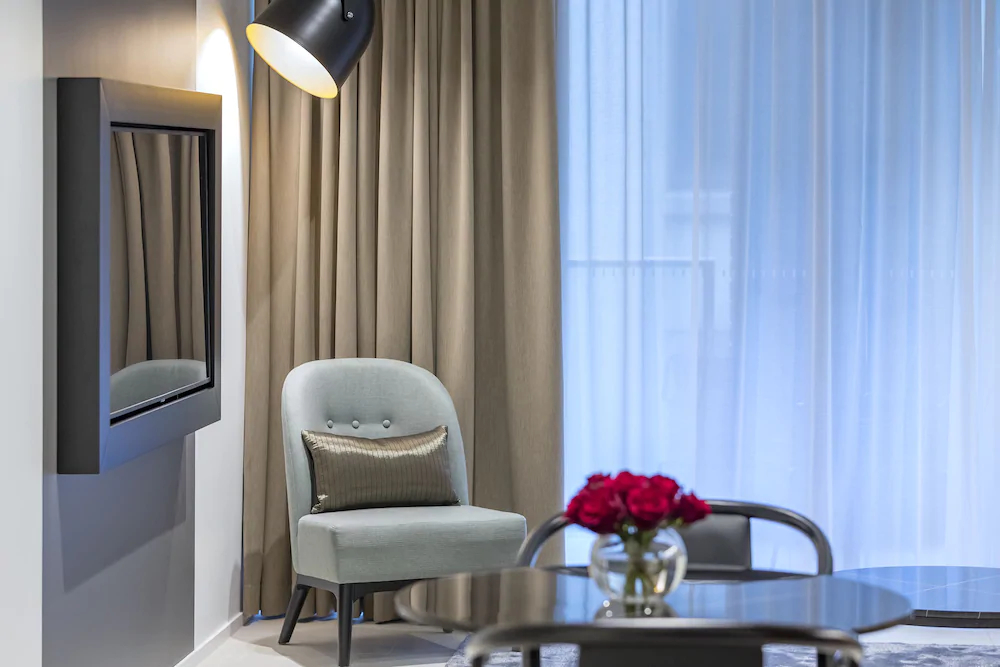 Skye Suites