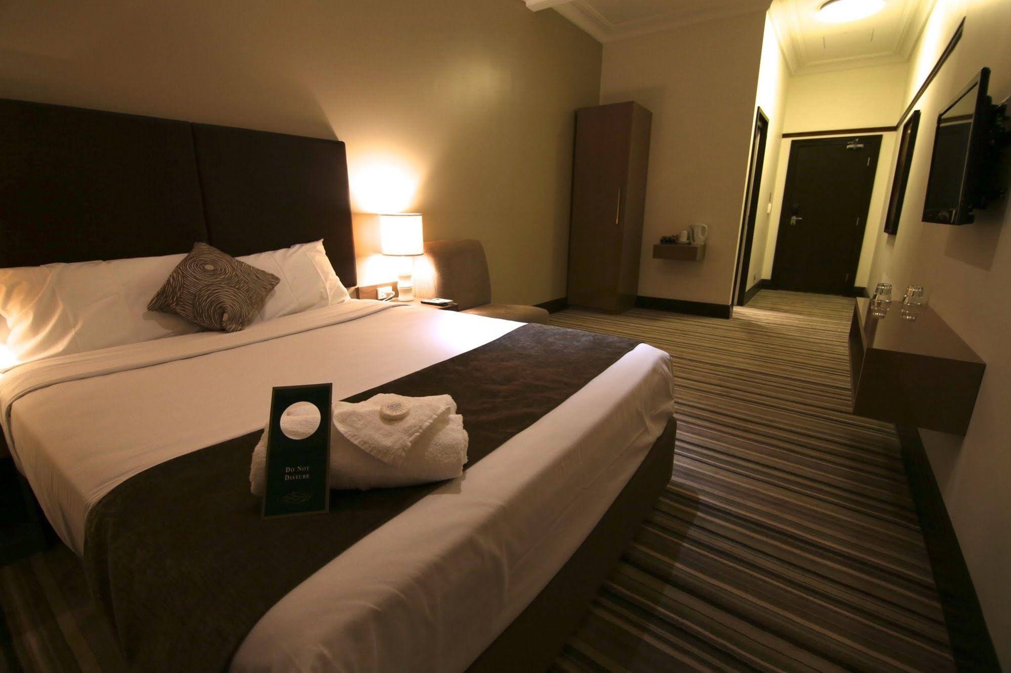 Southern Cross Hotel