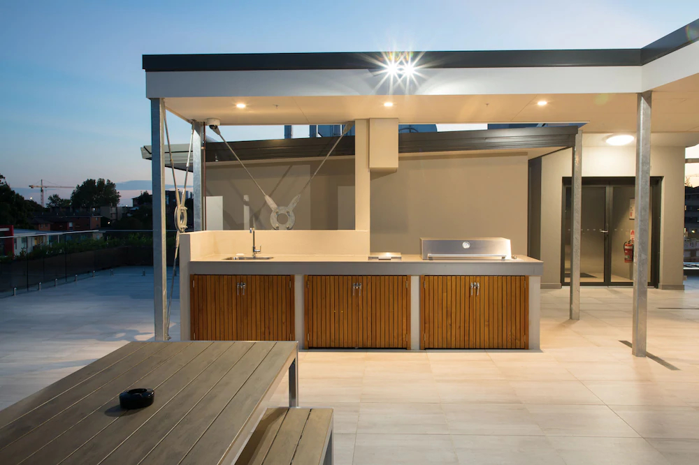Studio 8 Residences
