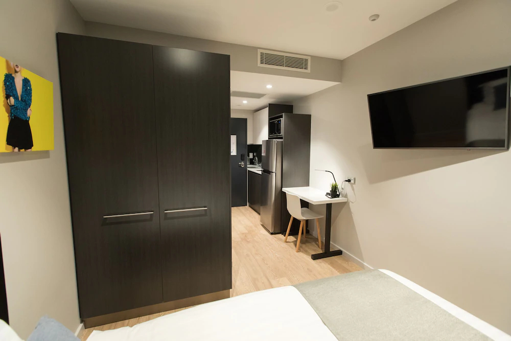 Studio 8 Residences