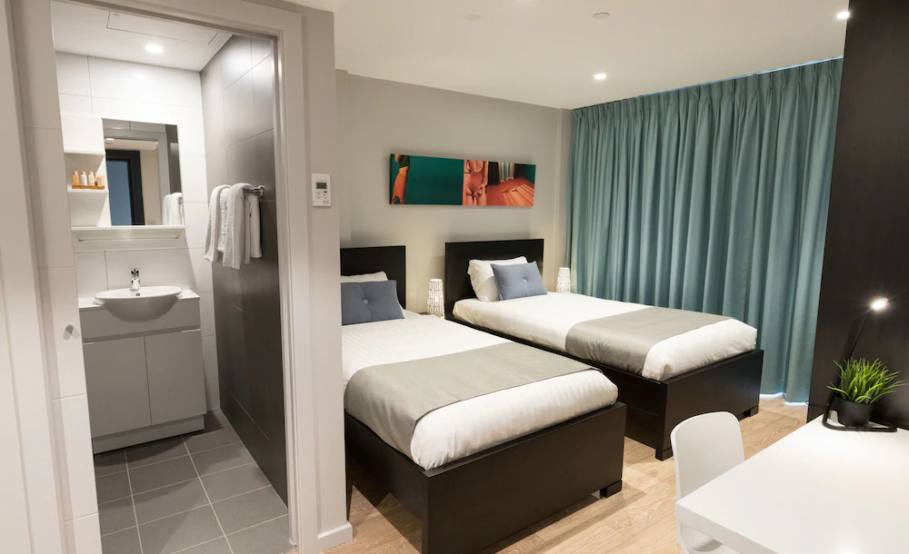 Studio 8 Residences