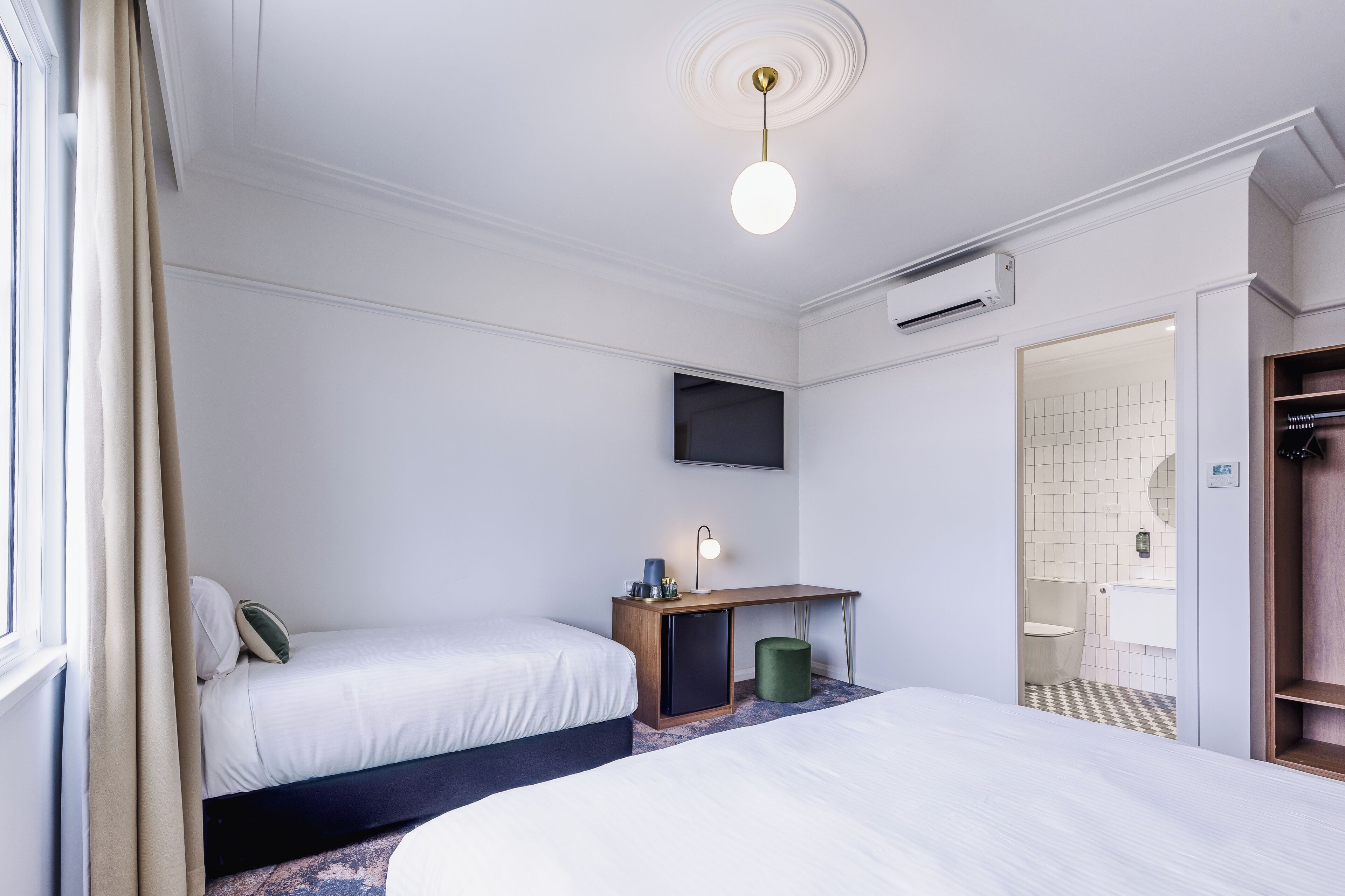 The Lakes Hotel Rosebery