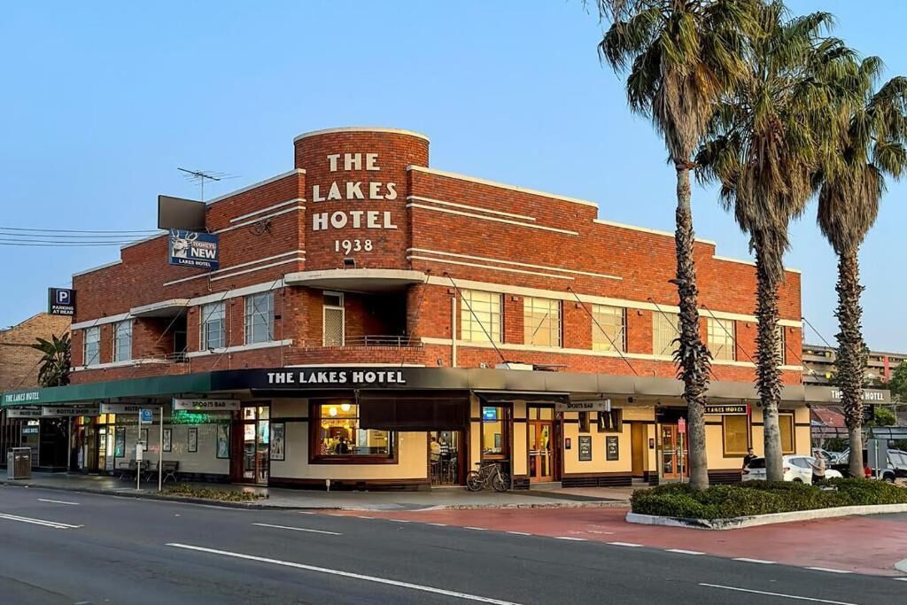 The Lakes Hotel Rosebery