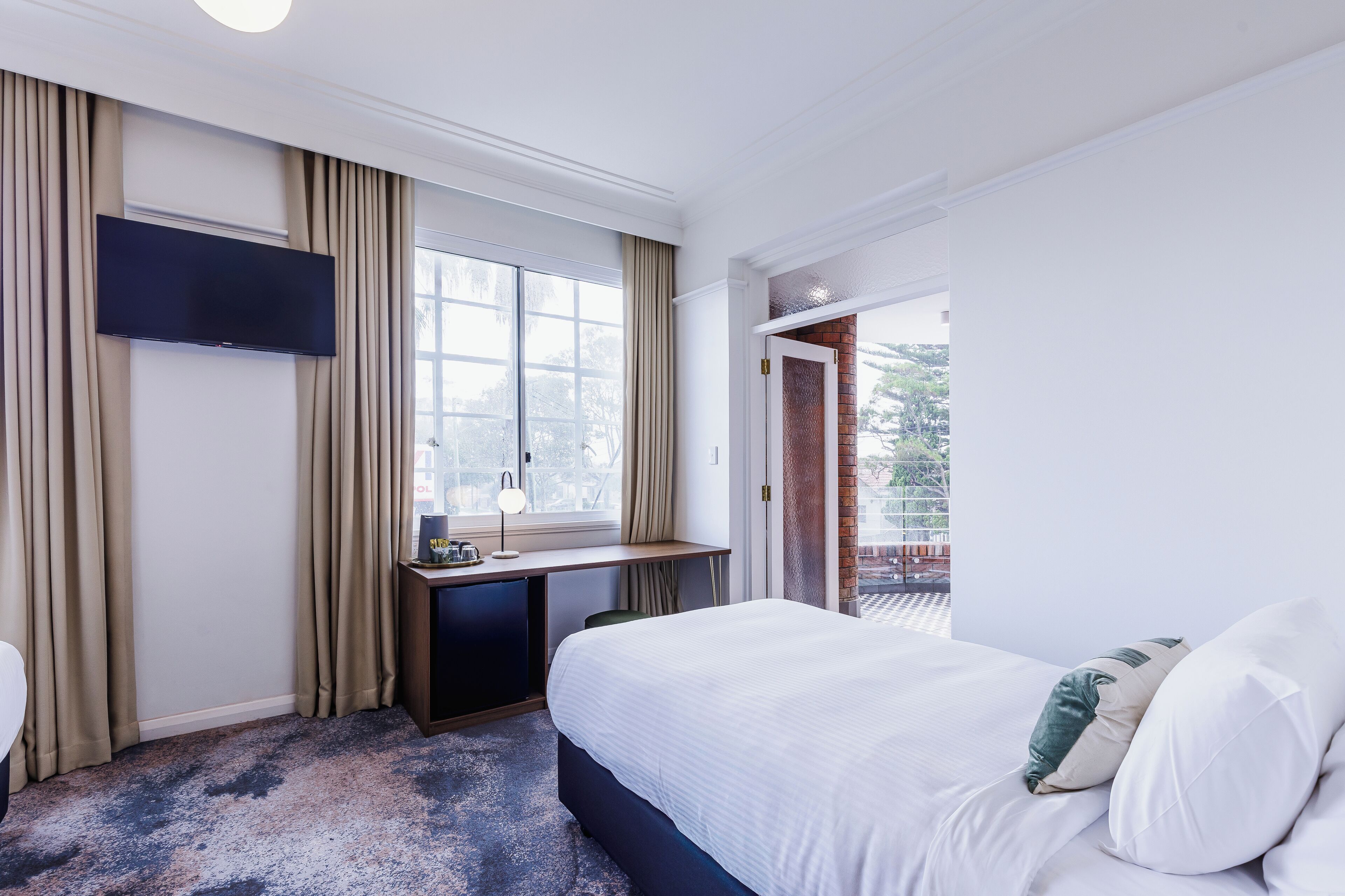 The Lakes Hotel Rosebery