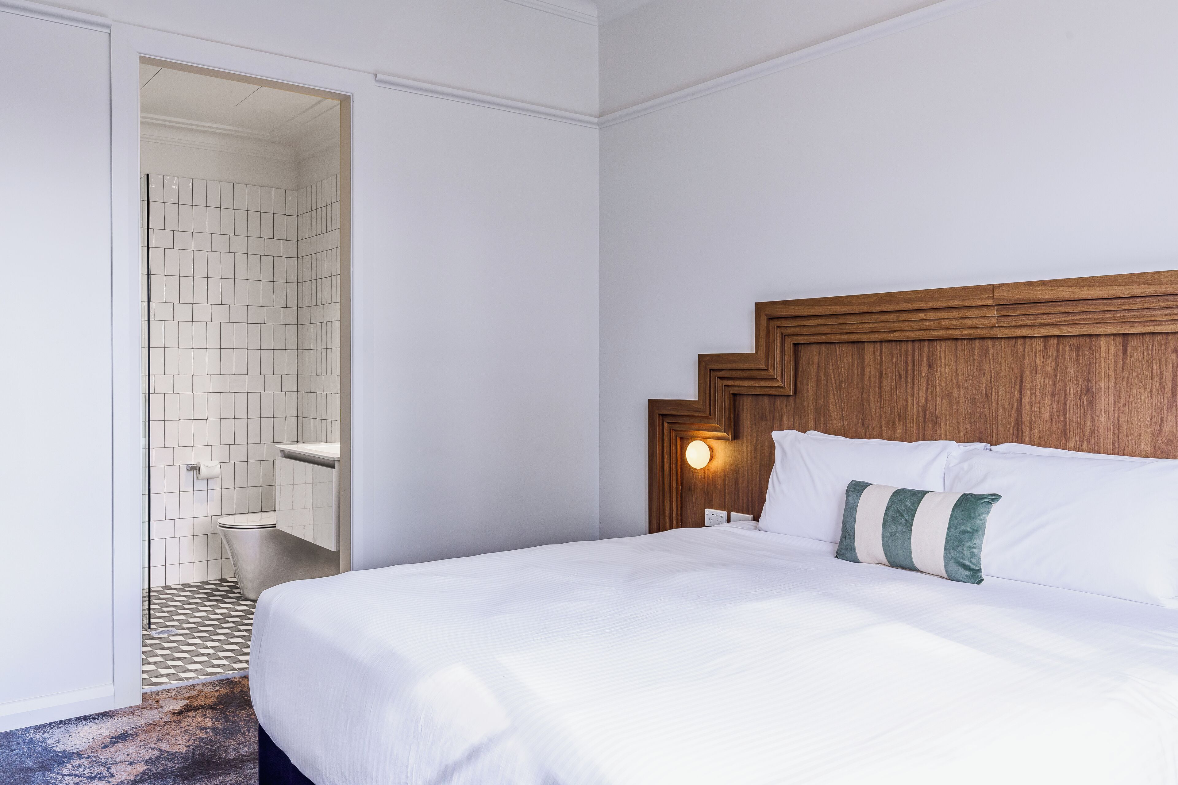 The Lakes Hotel Rosebery