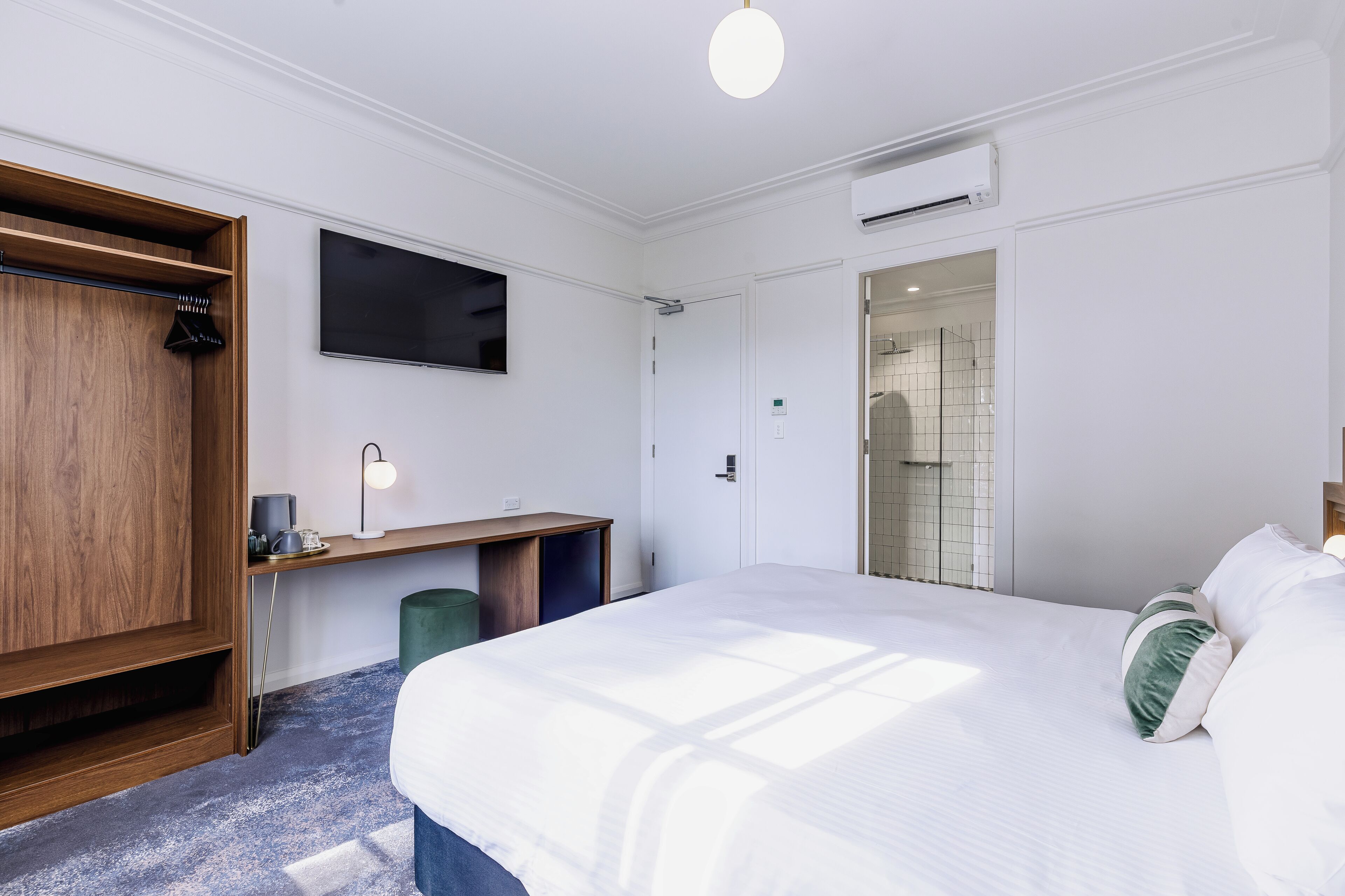 The Lakes Hotel Rosebery