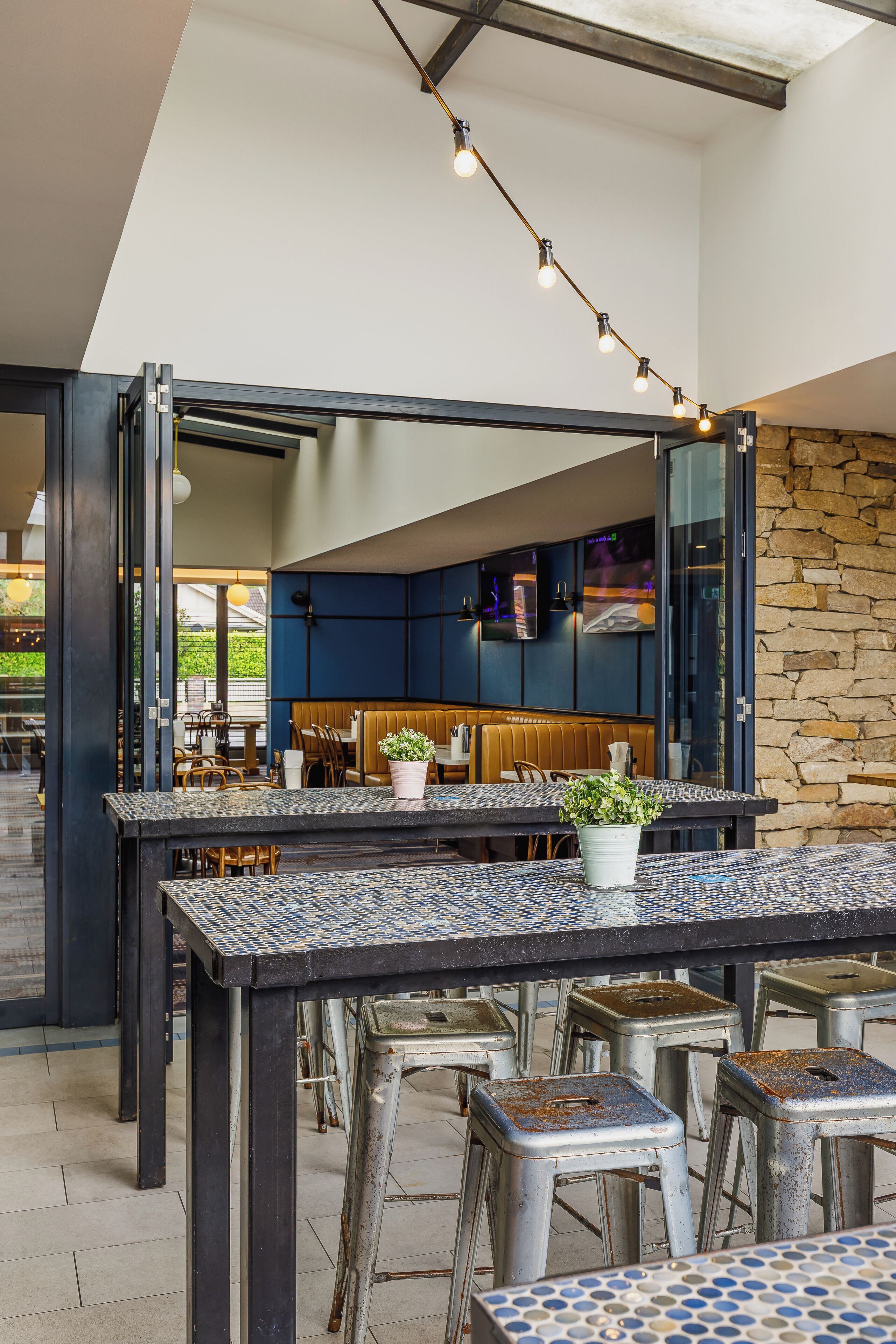 The Lakes Hotel Rosebery