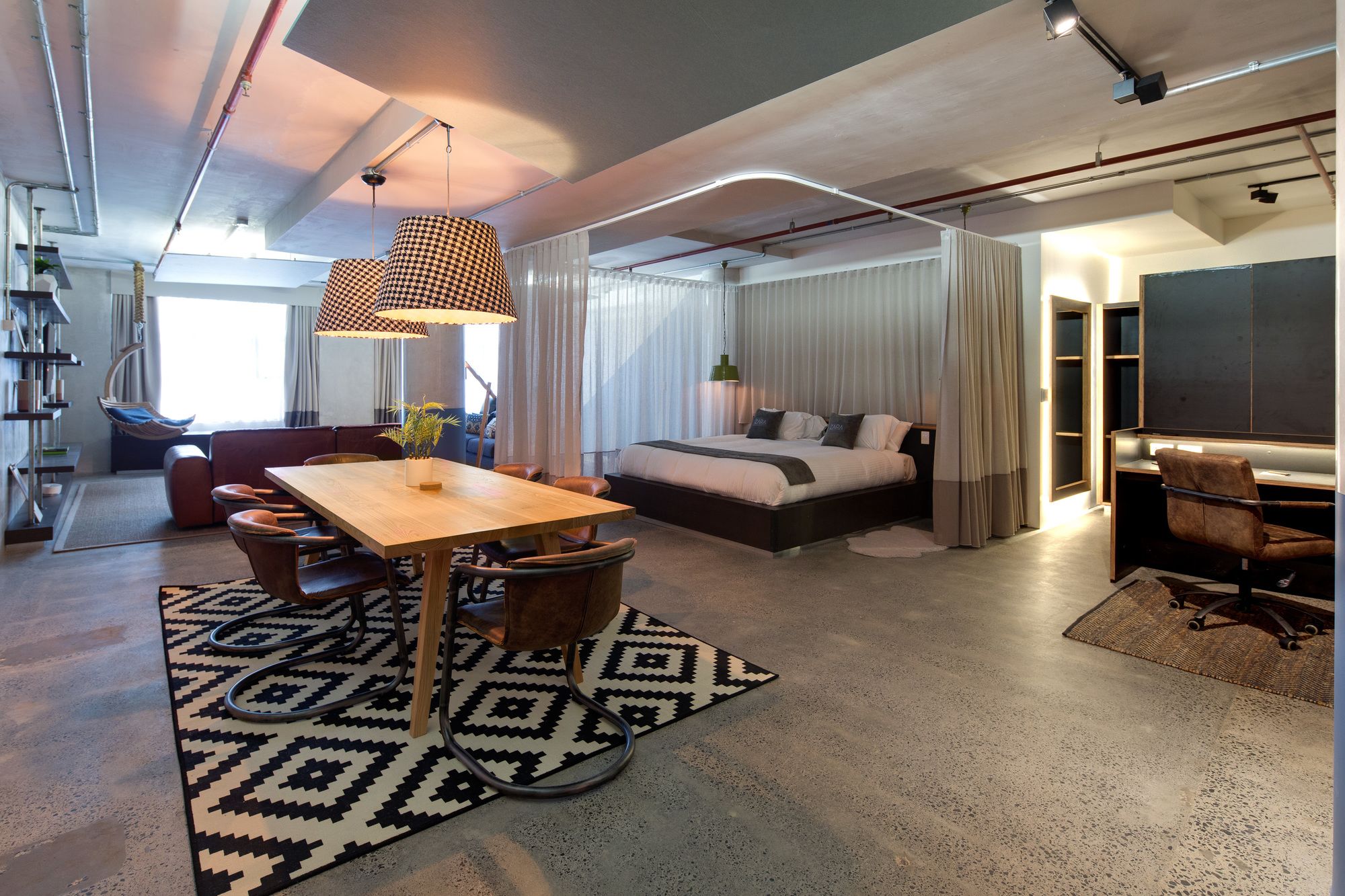Zara Tower Hotel - Luxury Suites and Apartments