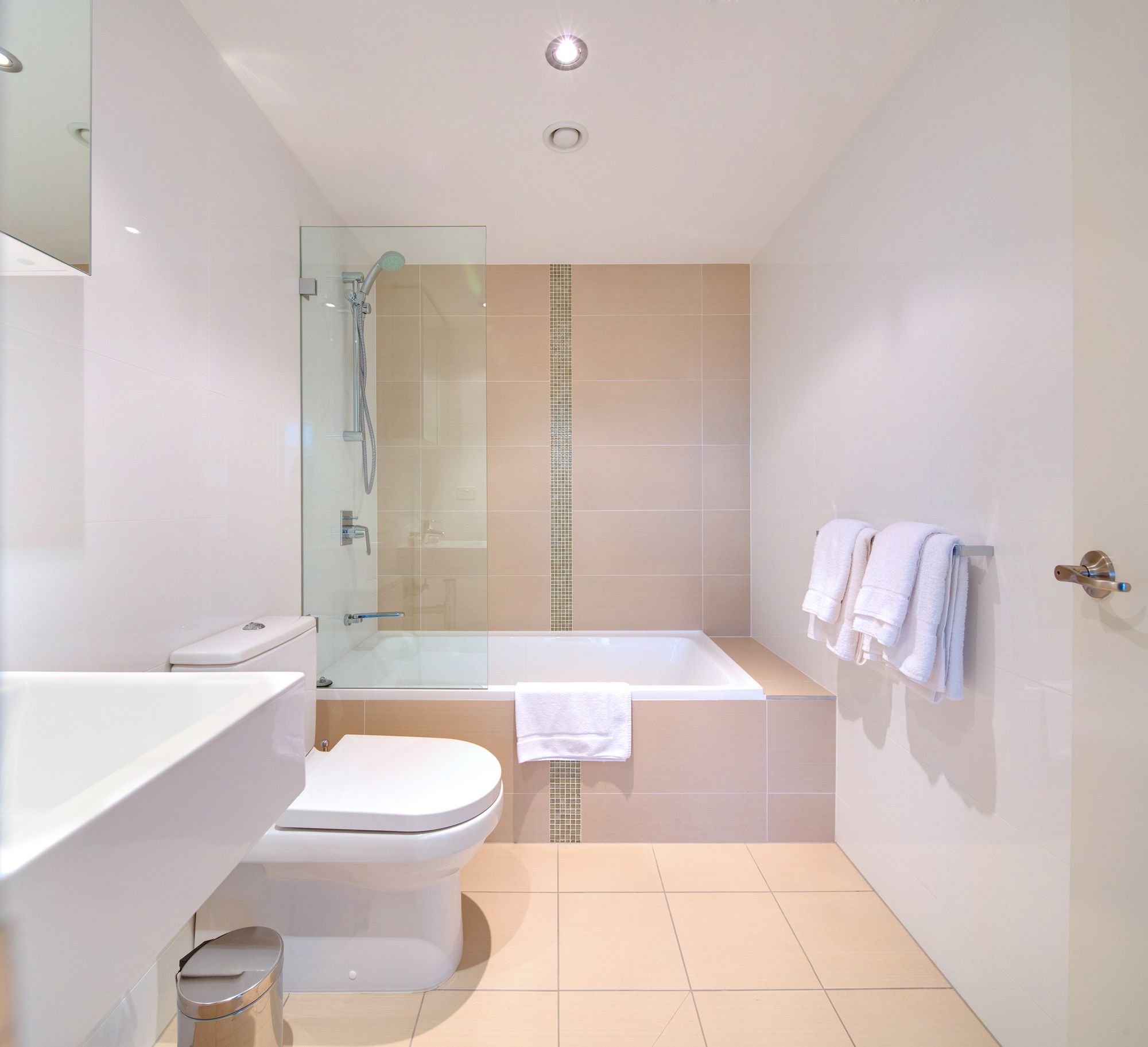 Zara Tower Hotel - Luxury Suites and Apartments