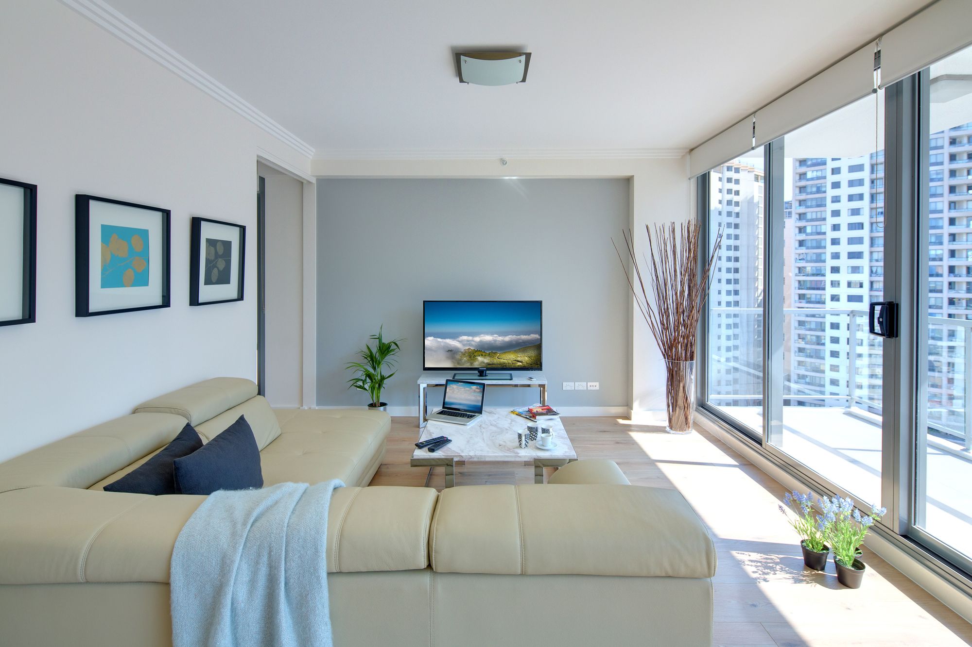 Zara Tower Hotel - Luxury Suites and Apartments
