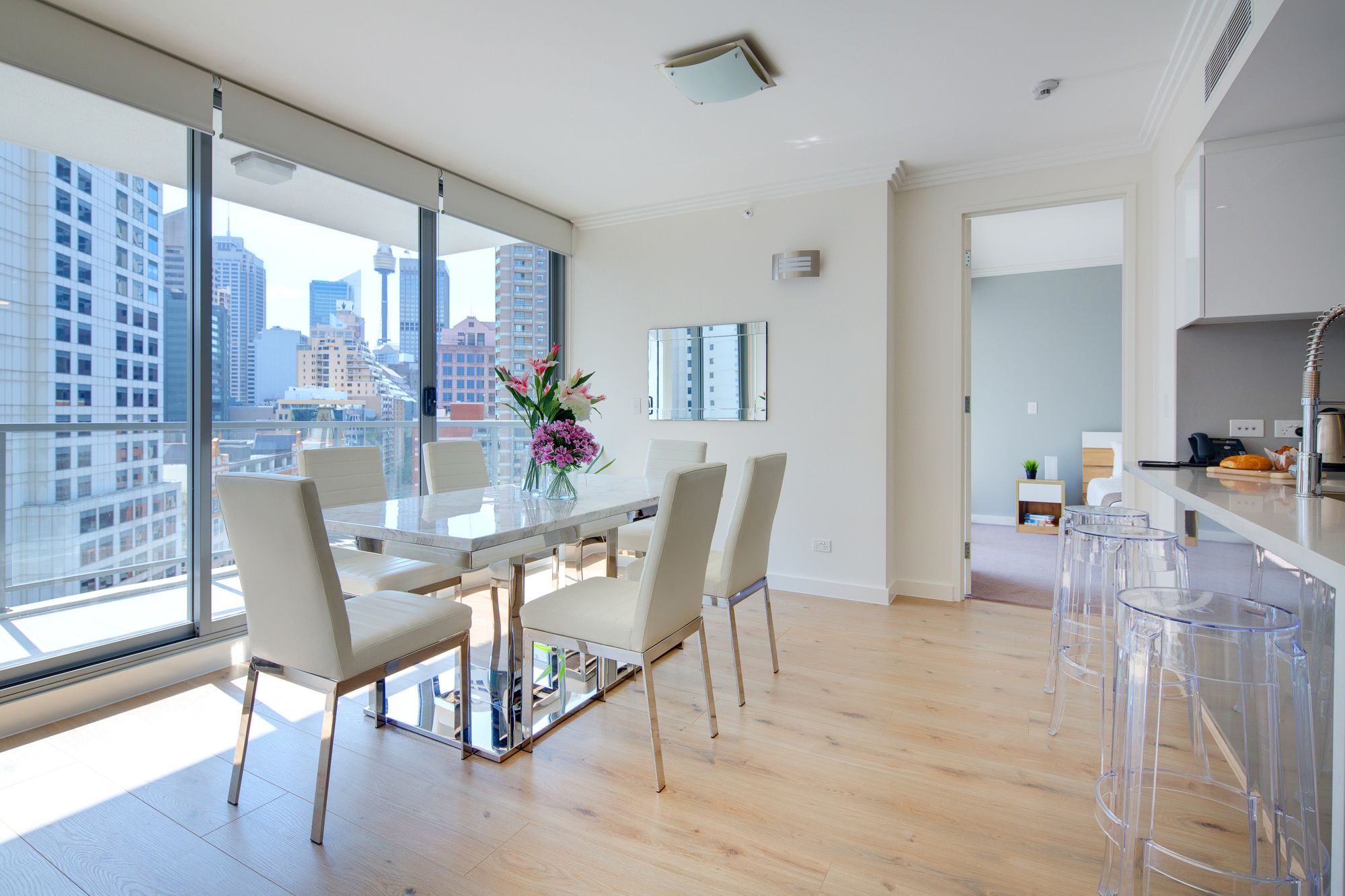 Zara Tower Hotel - Luxury Suites and Apartments