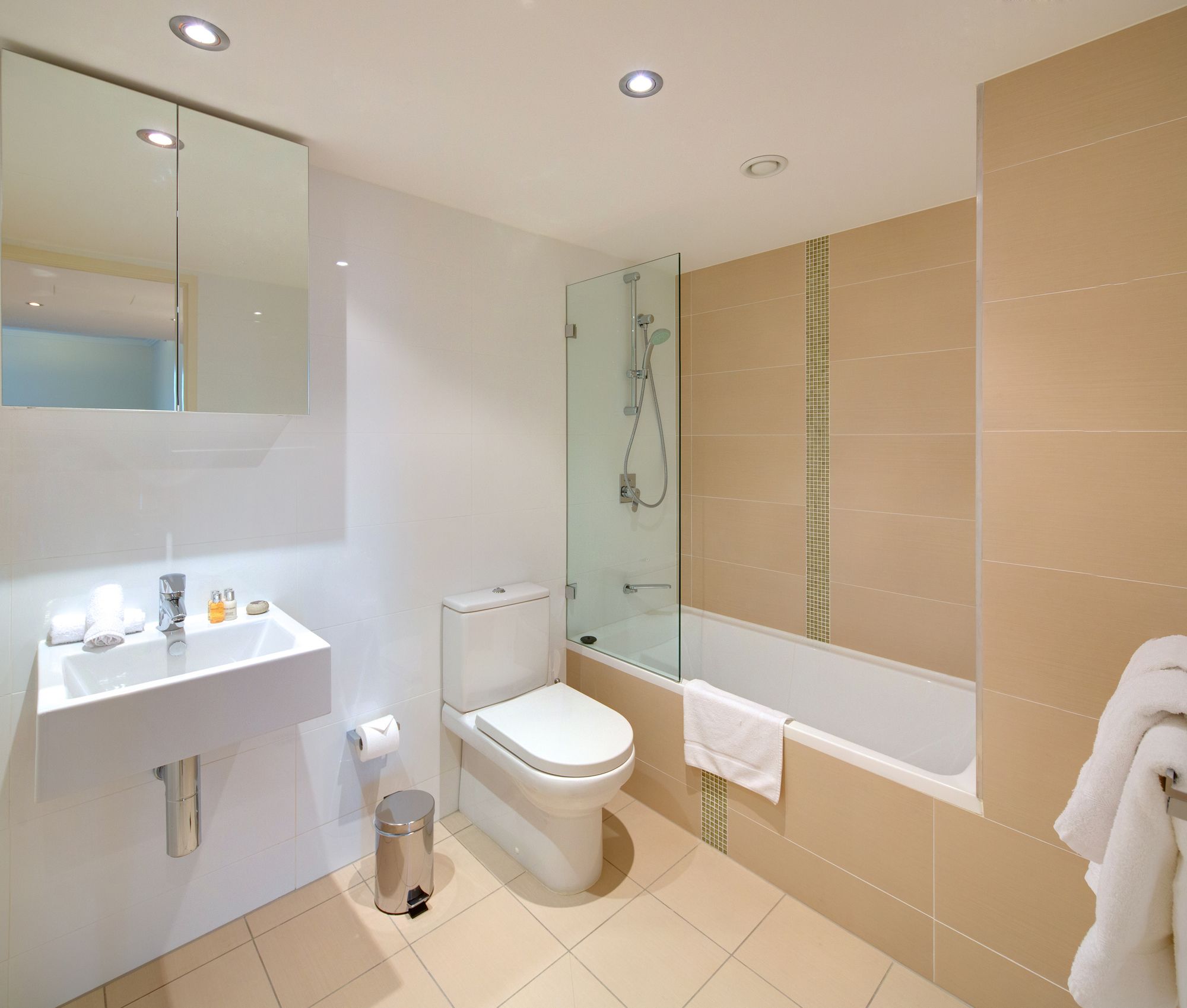Zara Tower Hotel - Luxury Suites and Apartments