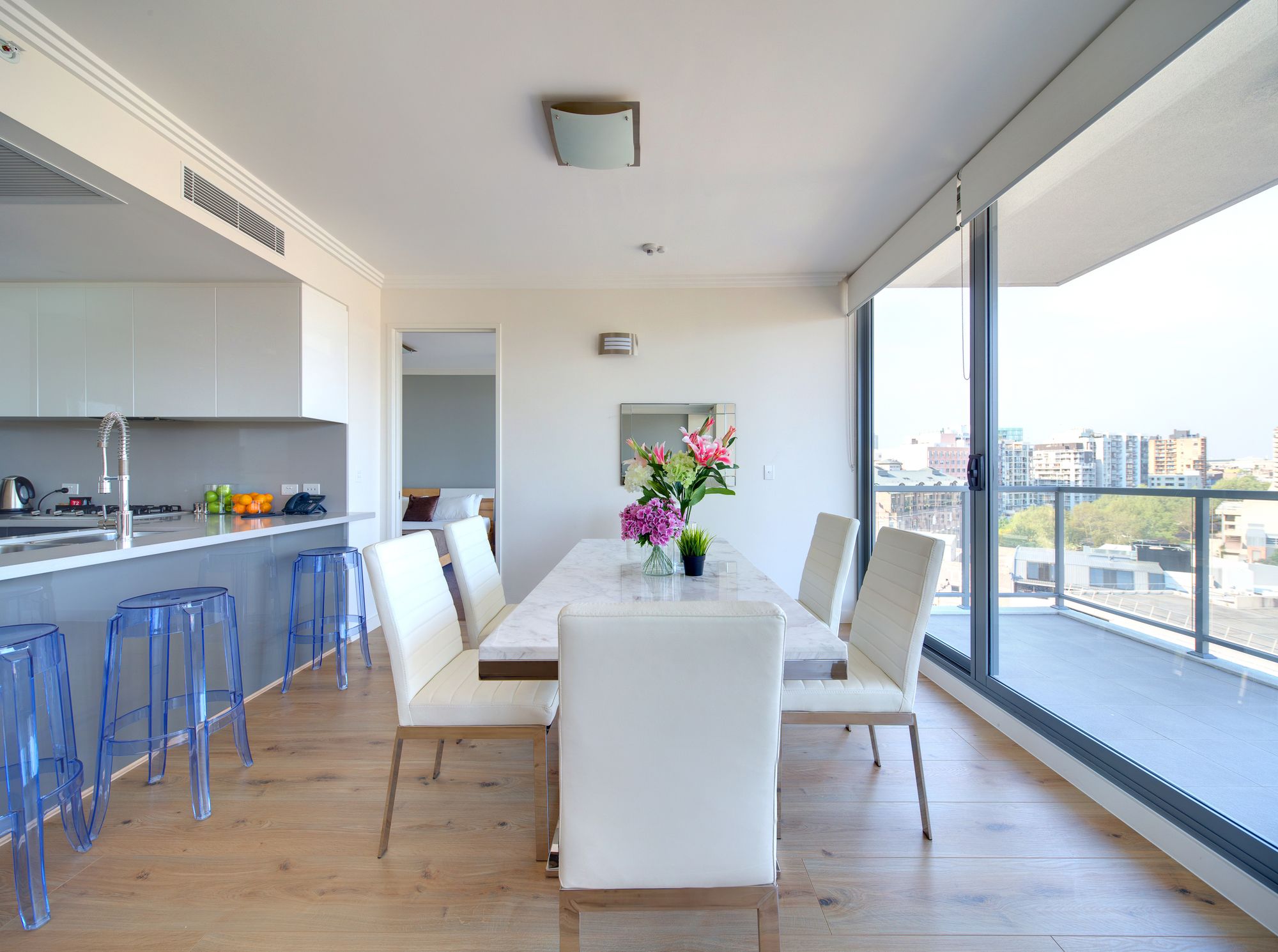 Zara Tower Hotel - Luxury Suites and Apartments