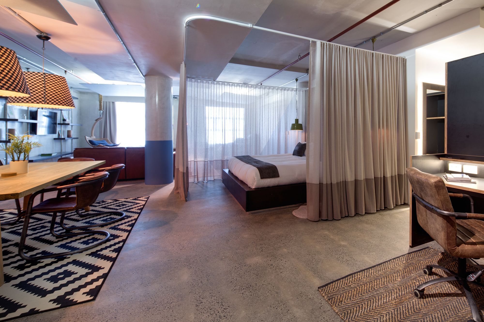 Zara Tower Hotel - Luxury Suites and Apartments