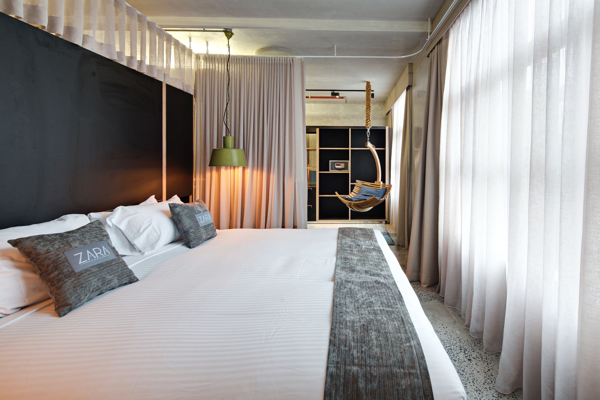 Zara Tower Hotel - Luxury Suites and Apartments
