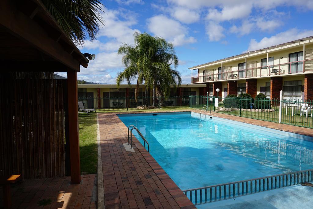 Redhill Tamworth Motor Inn & Conference Centre