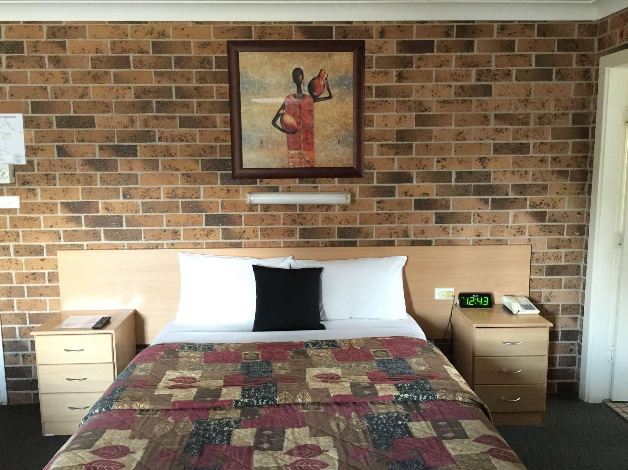 Golden Grain Motor Inn