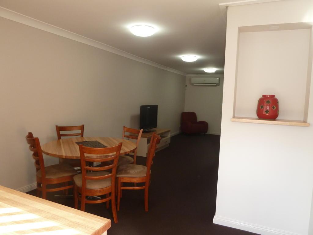 The Aston Motel - Tamworth