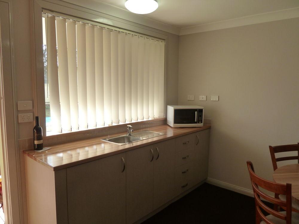 The Aston Motel - Tamworth