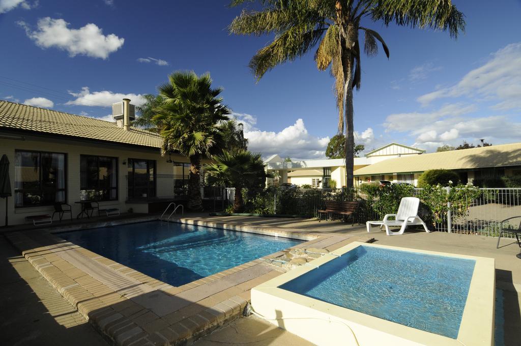 The Aston Motel - Tamworth