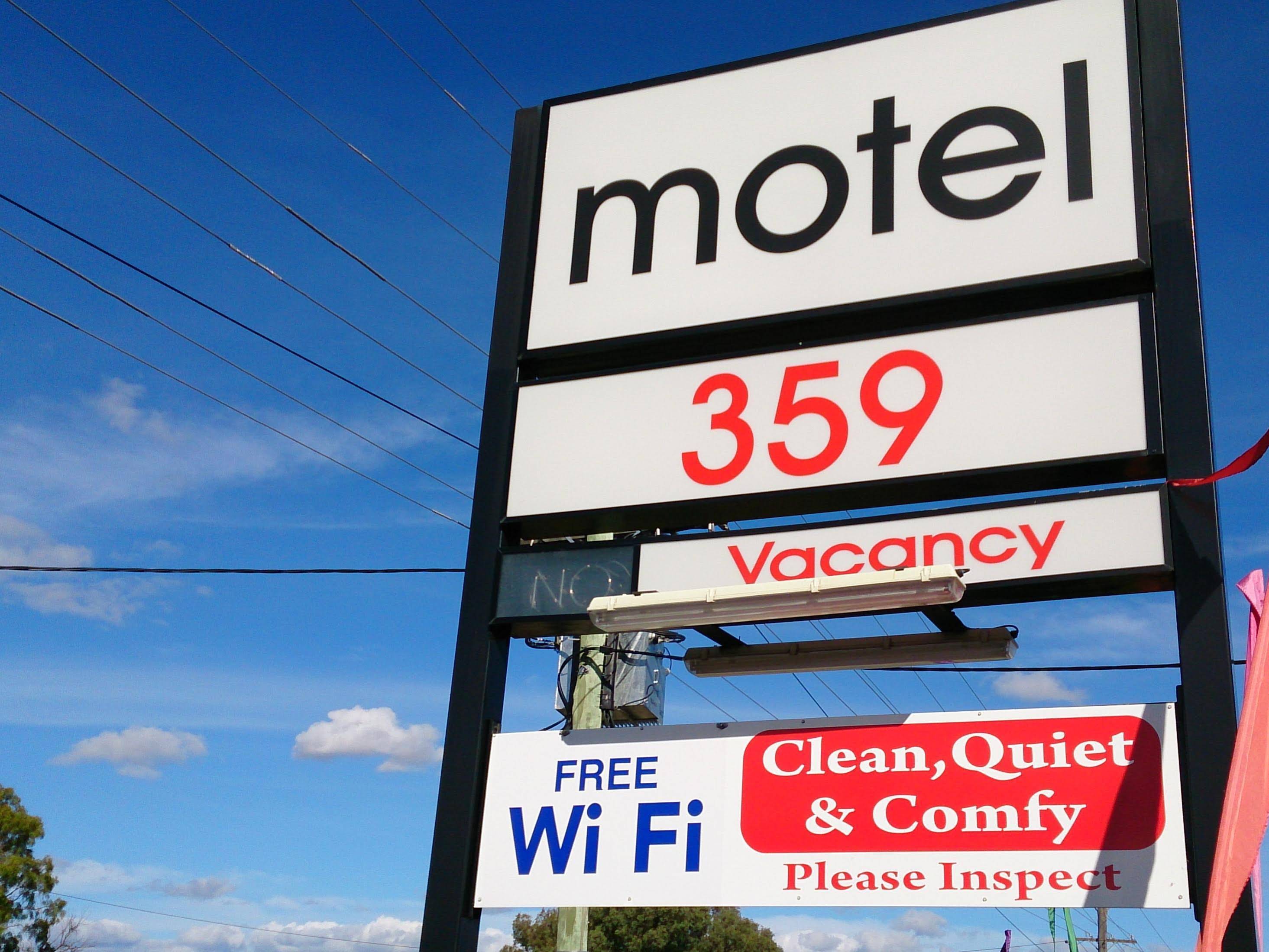 Motel 359