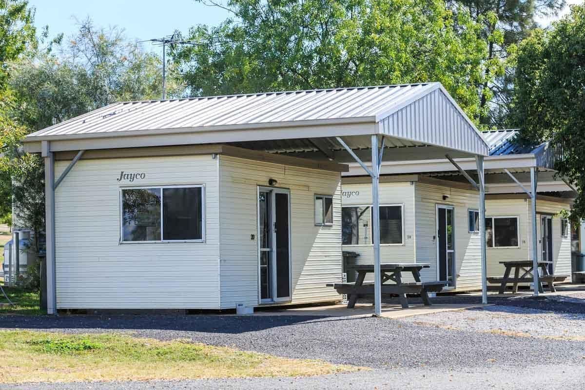 Reflections Lake Keepit Holiday Park