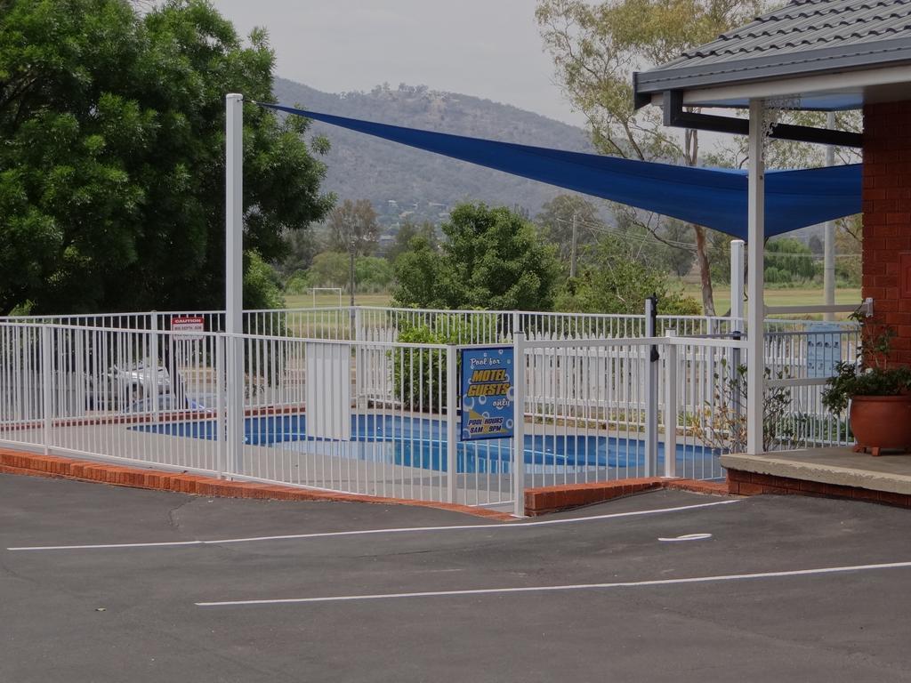 Roydons Motor Inn
