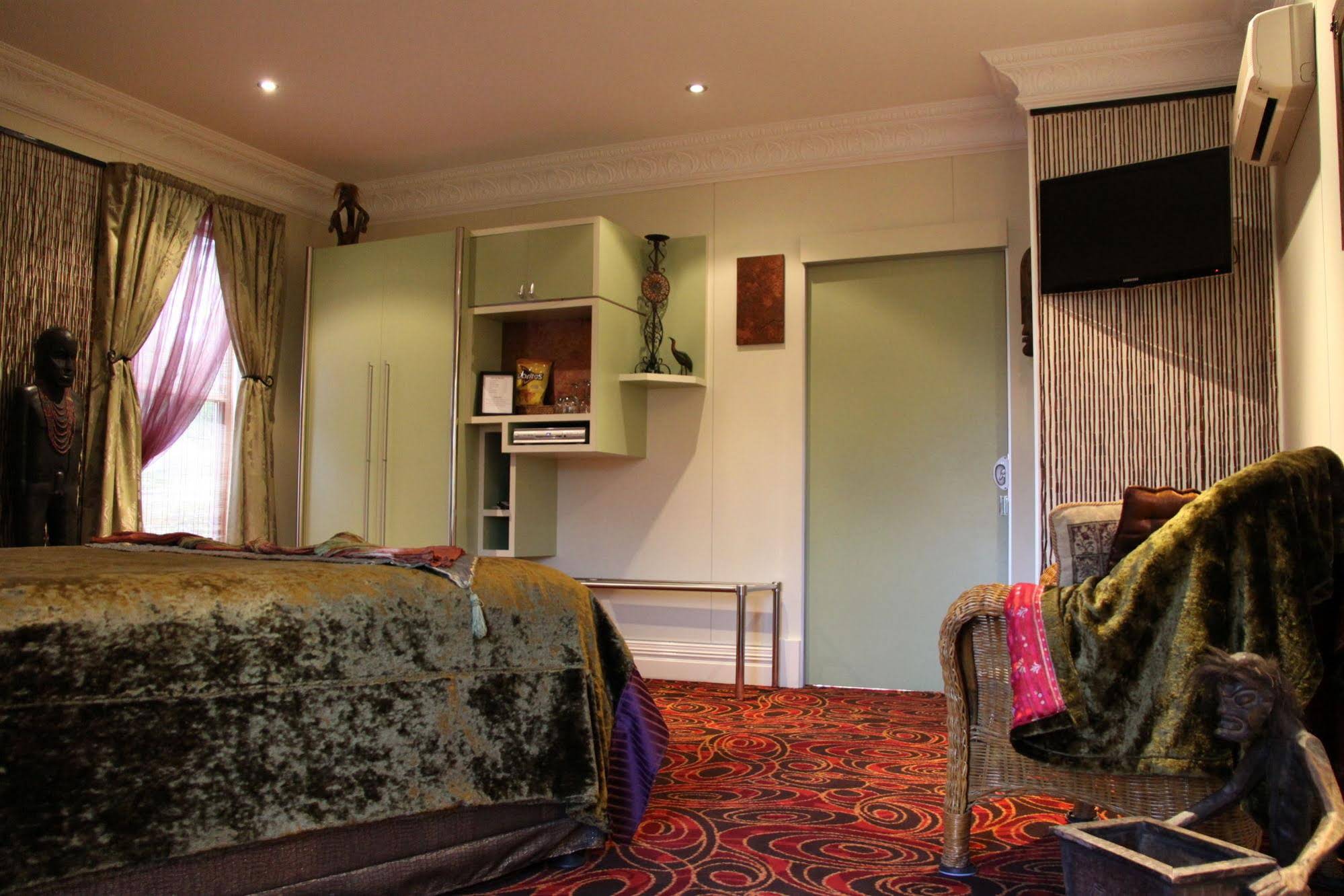 The Retreat at Froog Moore Park