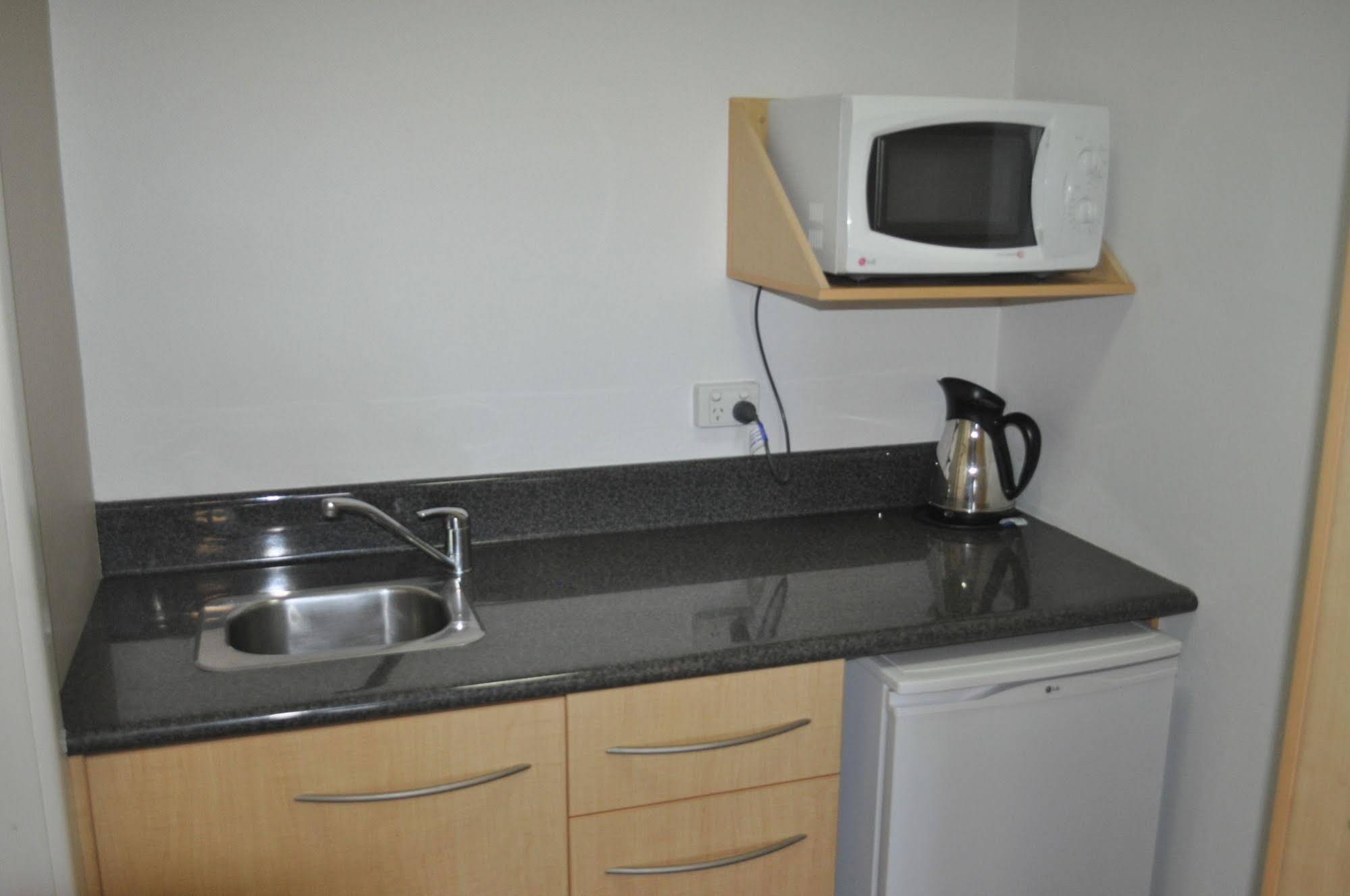 In Town Motor Inn