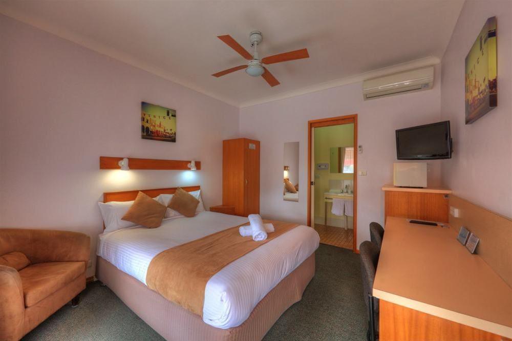 Midlands Motel