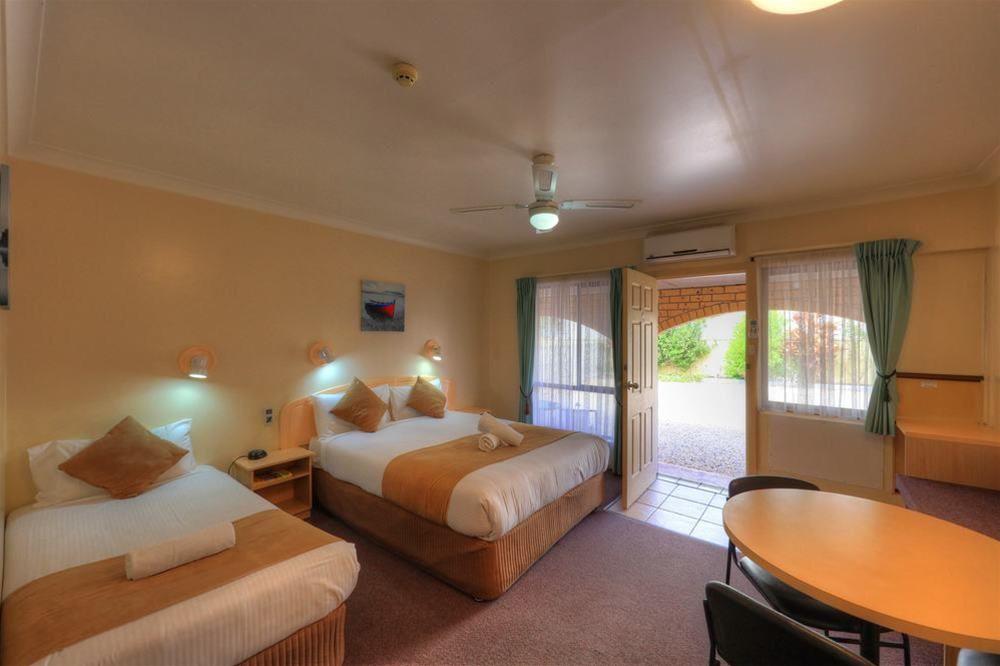 Midlands Motel