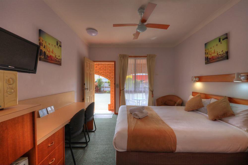 Midlands Motel