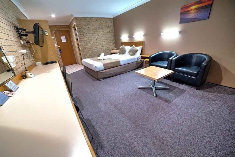 Midlands Motel
