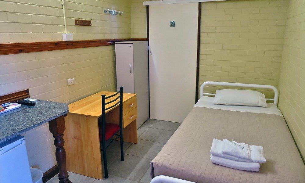 Railway Lodge Motel