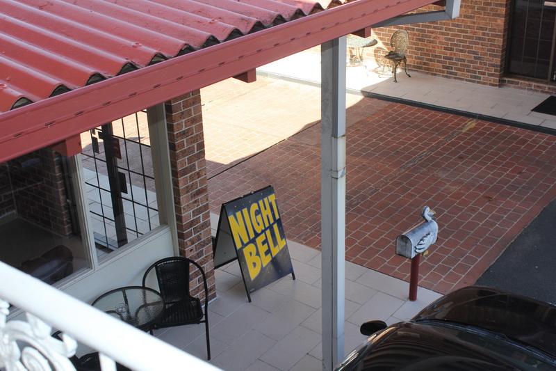 Riverview Motor Inn