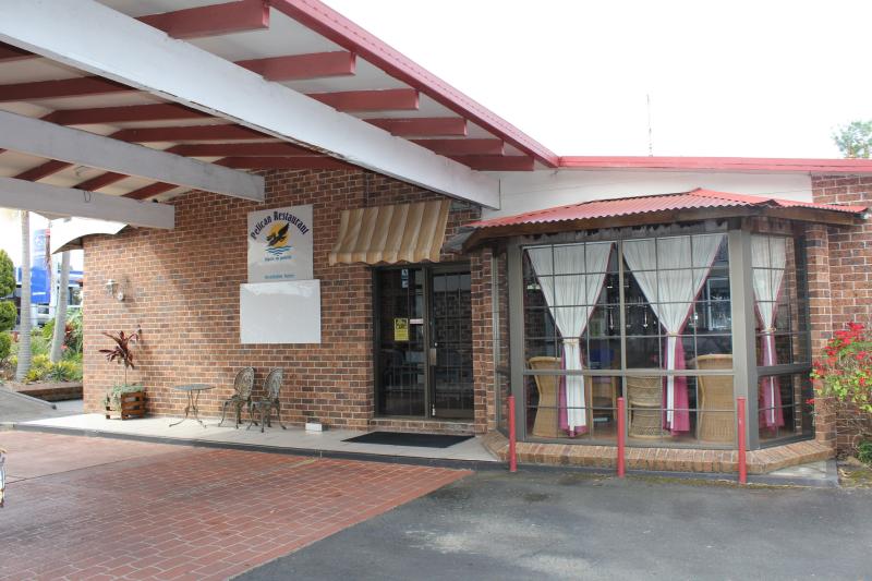 Riverview Motor Inn