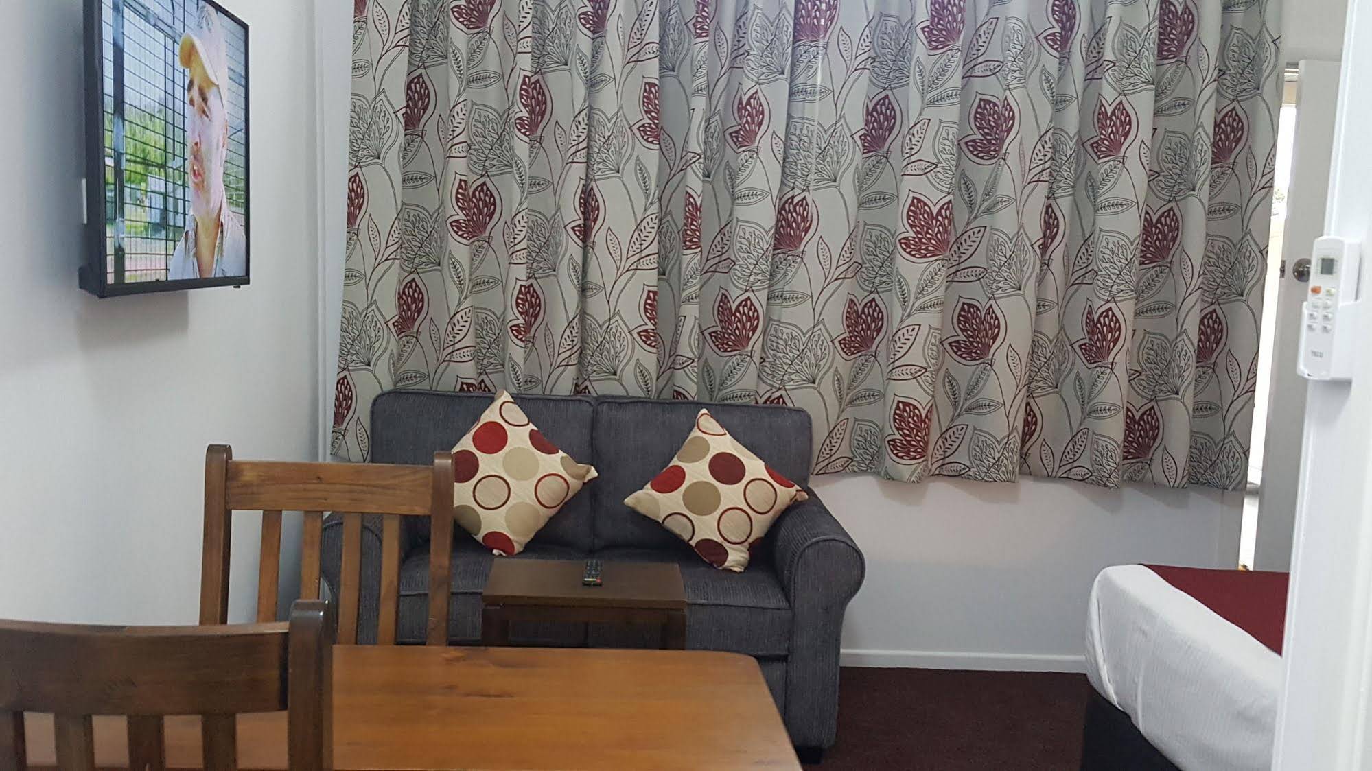 Tenterfield Royal Hotel Motel