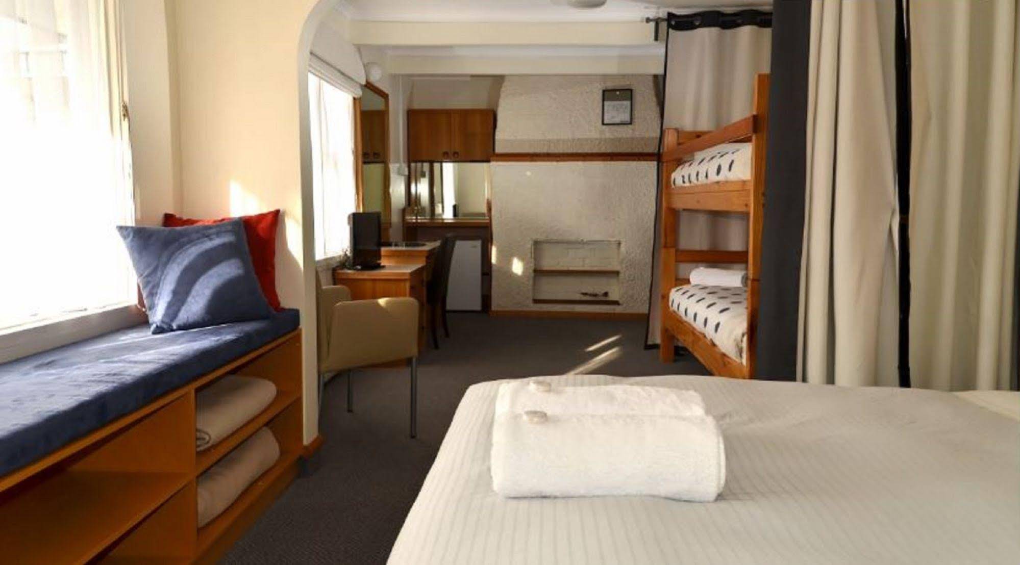 Alpenhorn Lodge
