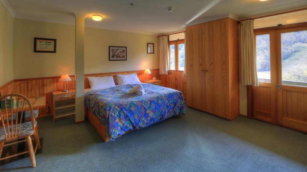 Candlelight Lodge