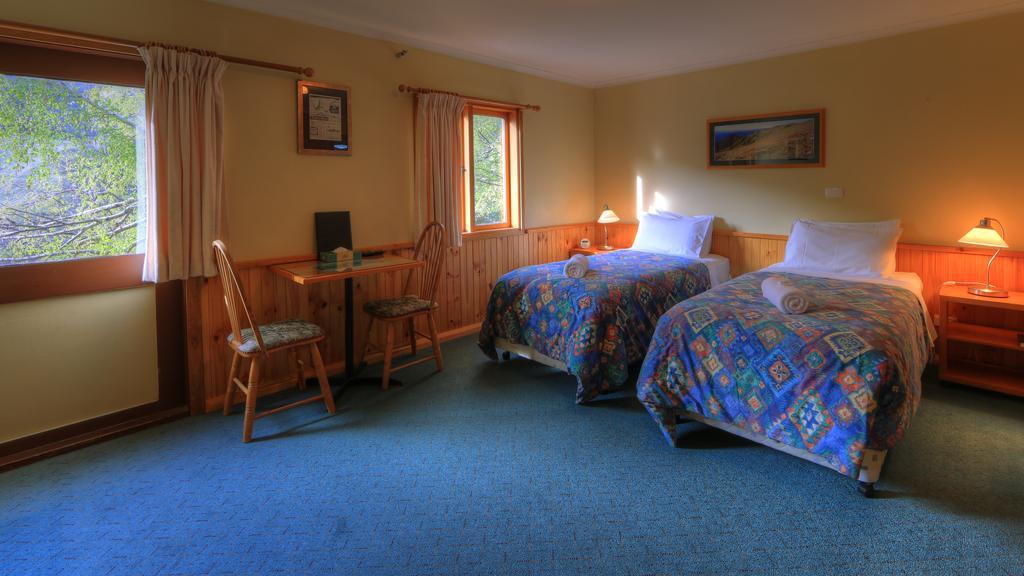 Candlelight Lodge