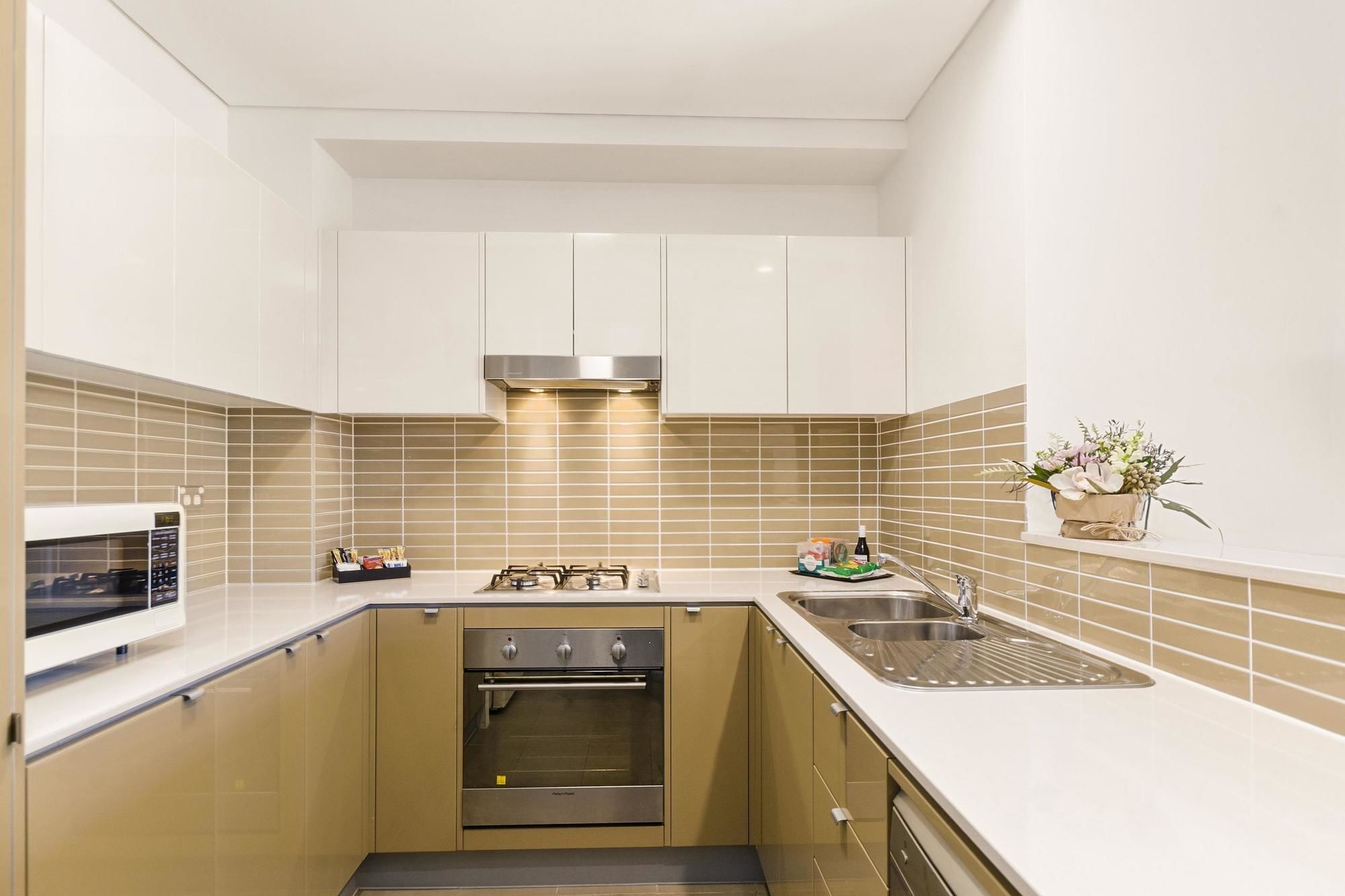 Quality Suites Pioneer Sands