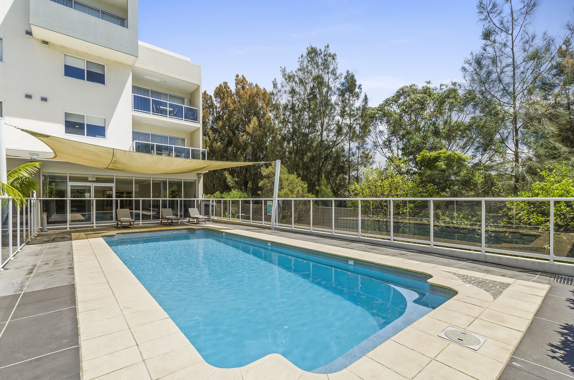 Quality Suites Pioneer Sands